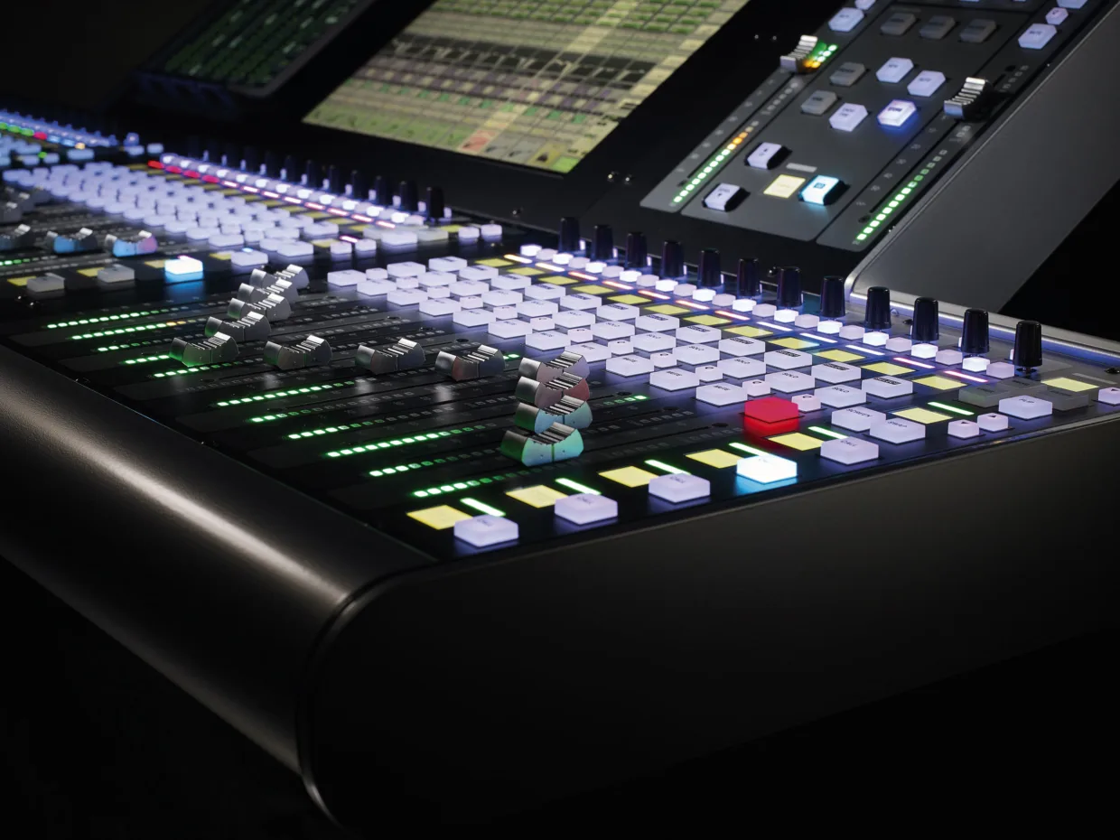 Solid State Logic Live L200 product photography