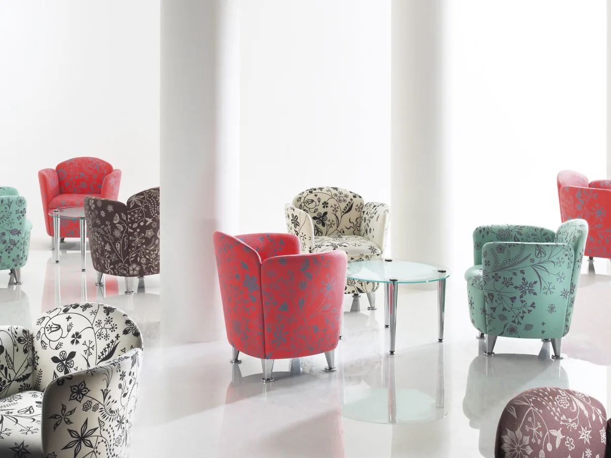 Sky Creations tub chair room set photography
