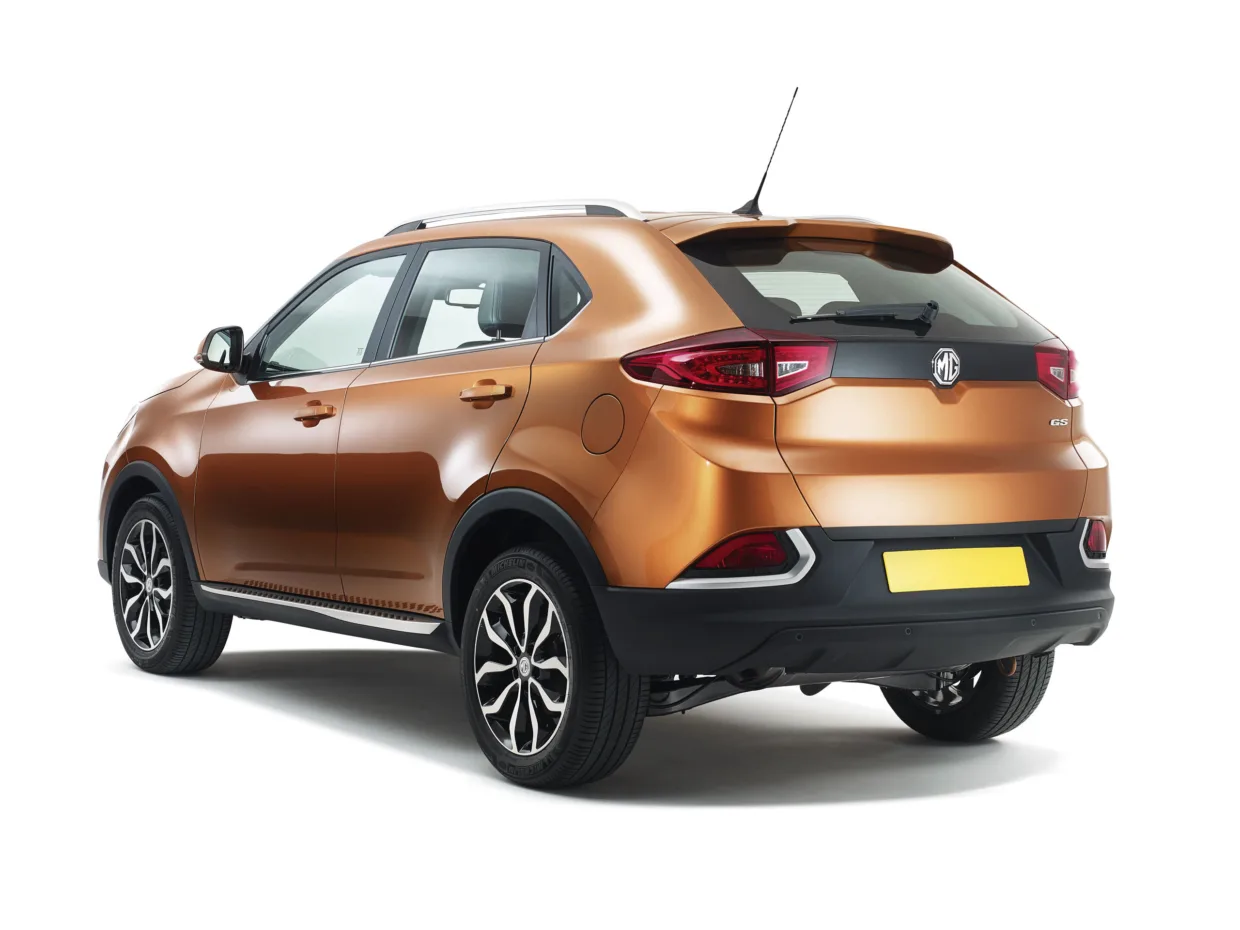 MG GS SUV studio car photography