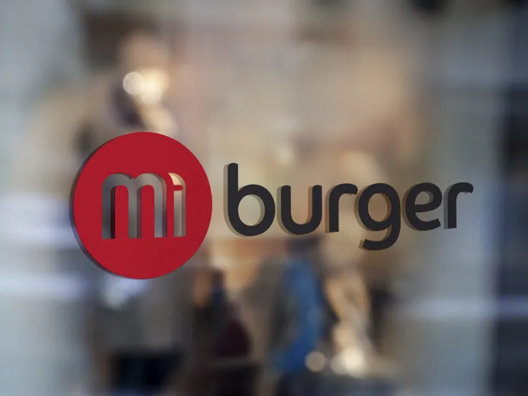 Mi Burger Logo Design